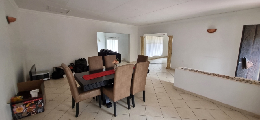 To Let 4 Bedroom Property for Rent in Elandsrand North West